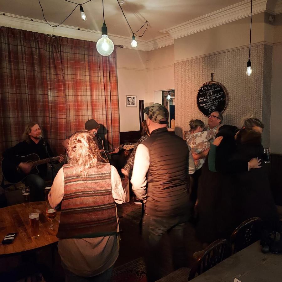 Hotel Trawden Arms Community Owned Pub à Winewall Extérieur photo